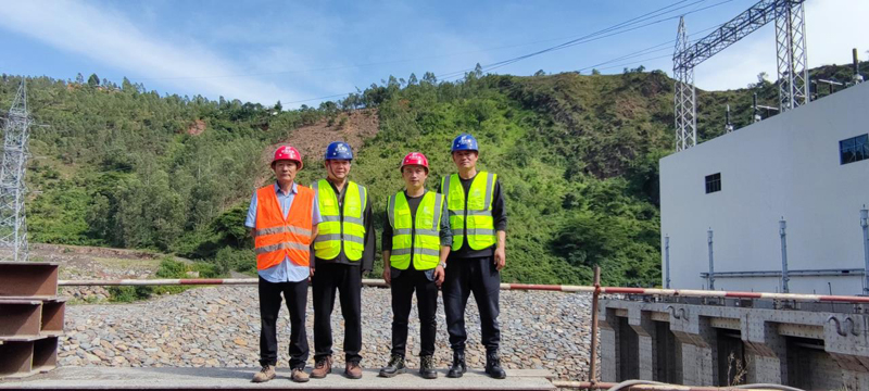 6381085935950004466466132